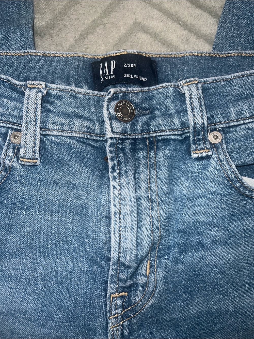 Gap Girlfriend Denim Jeans Size 2 / 26 R